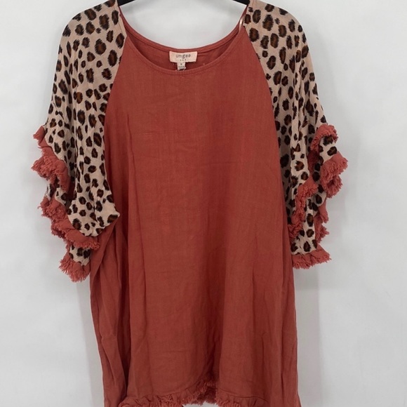 🧡Umgee clay leopard top🧡 - Picture 2 of 5